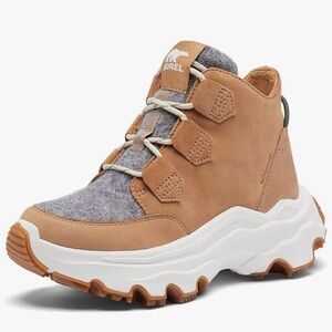 NWOT Sorel Women’s Kinetic Breakthru Caribou Waterproof Boot, Size 7.5